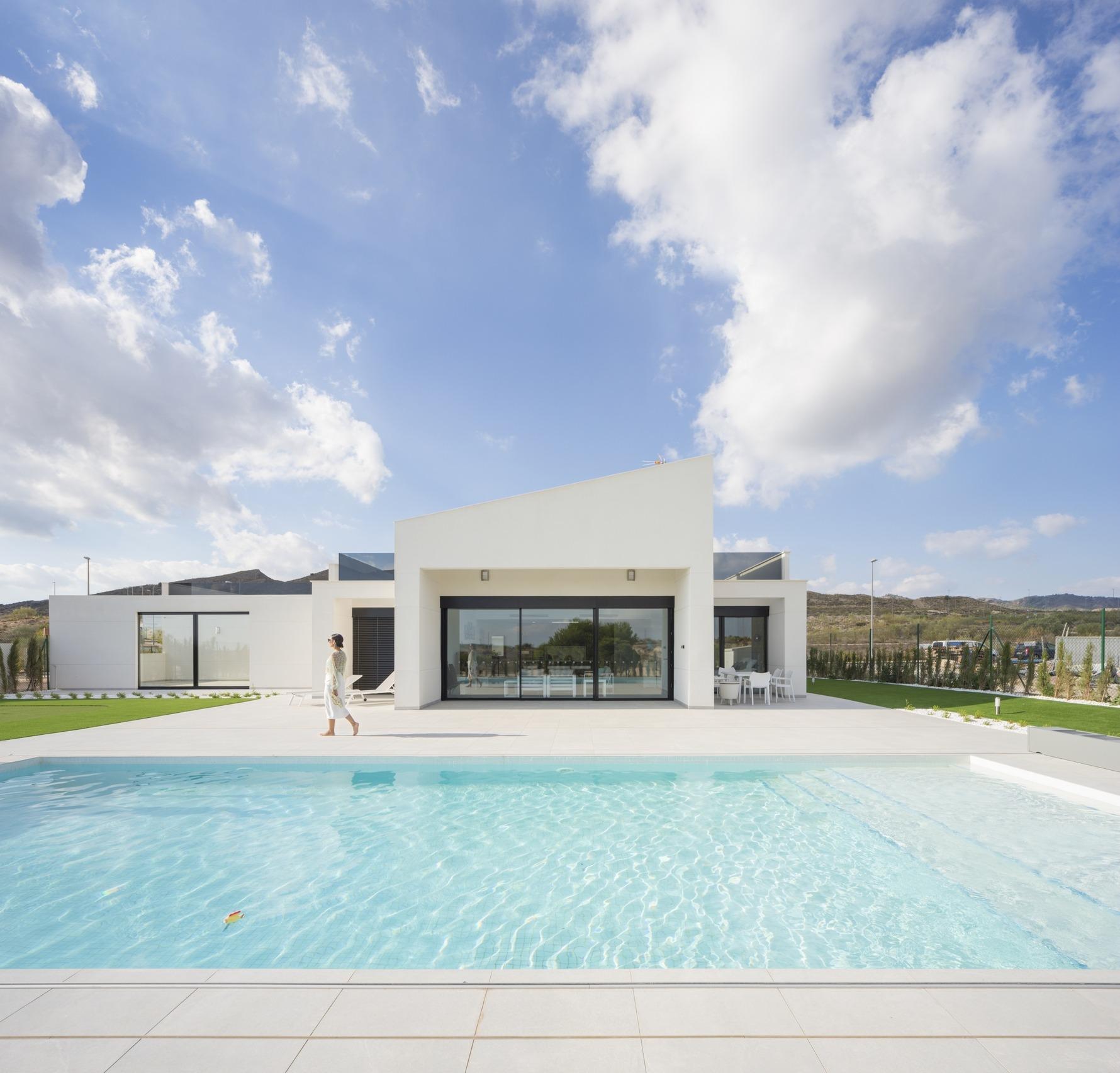 Villa in Murcia - view 1