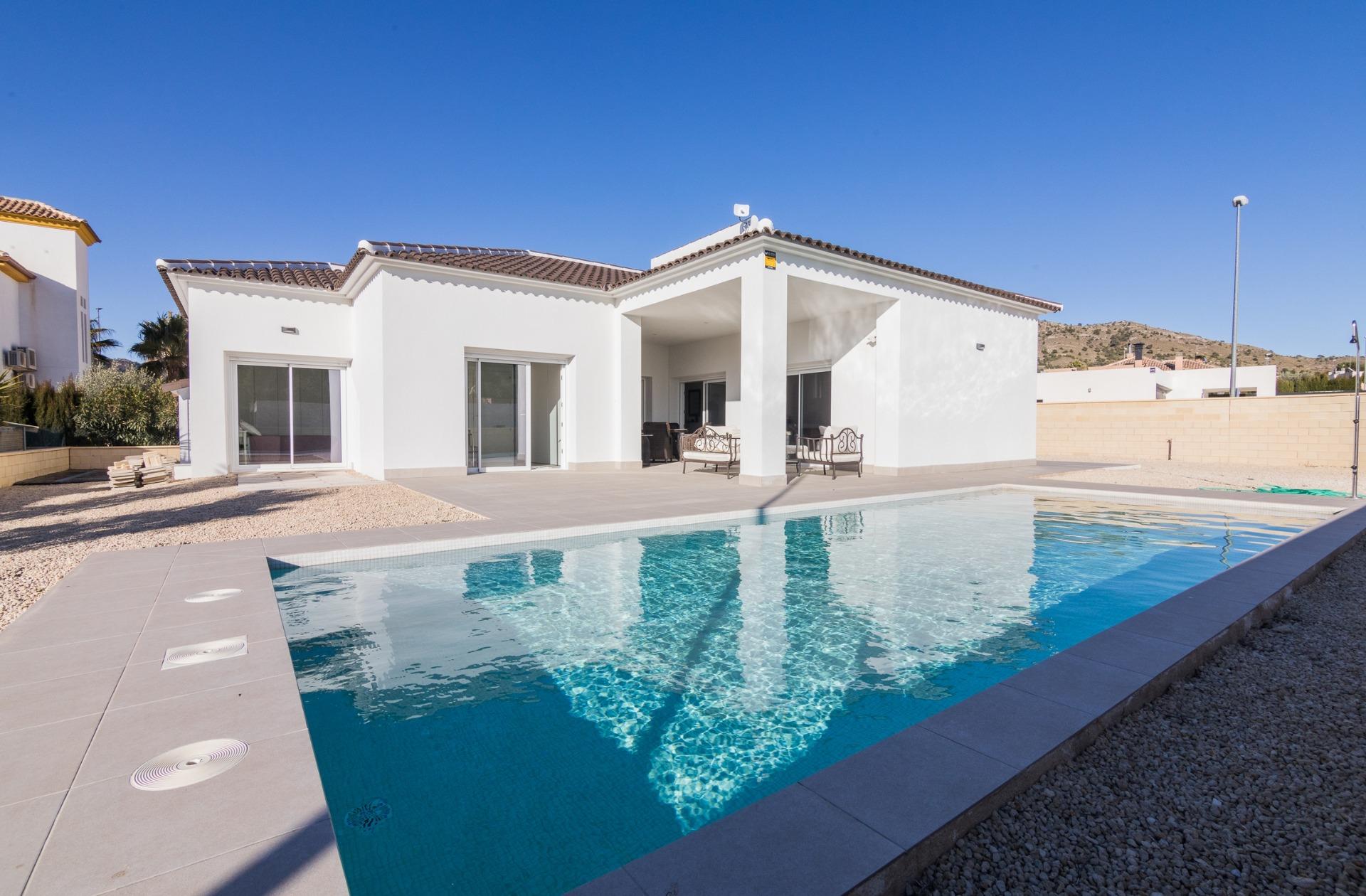 Villa in Lel - view 1