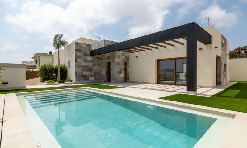Villa in Alicante - view 1