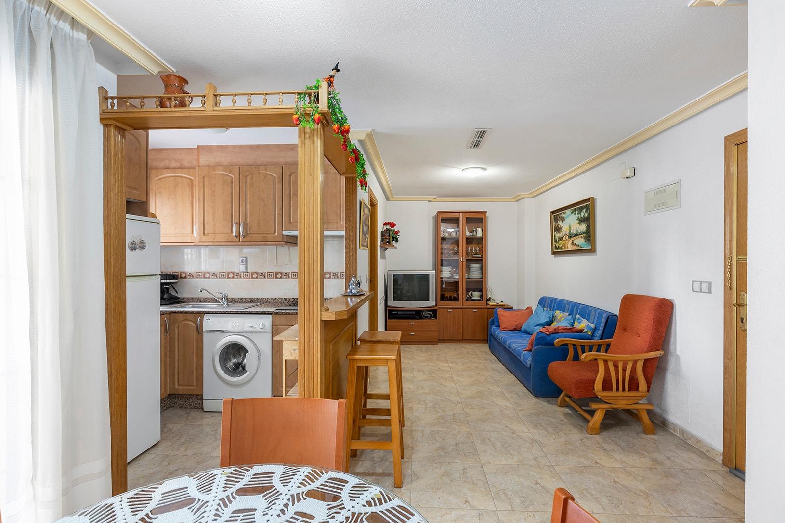 Apartment in Torrelamata - view 1