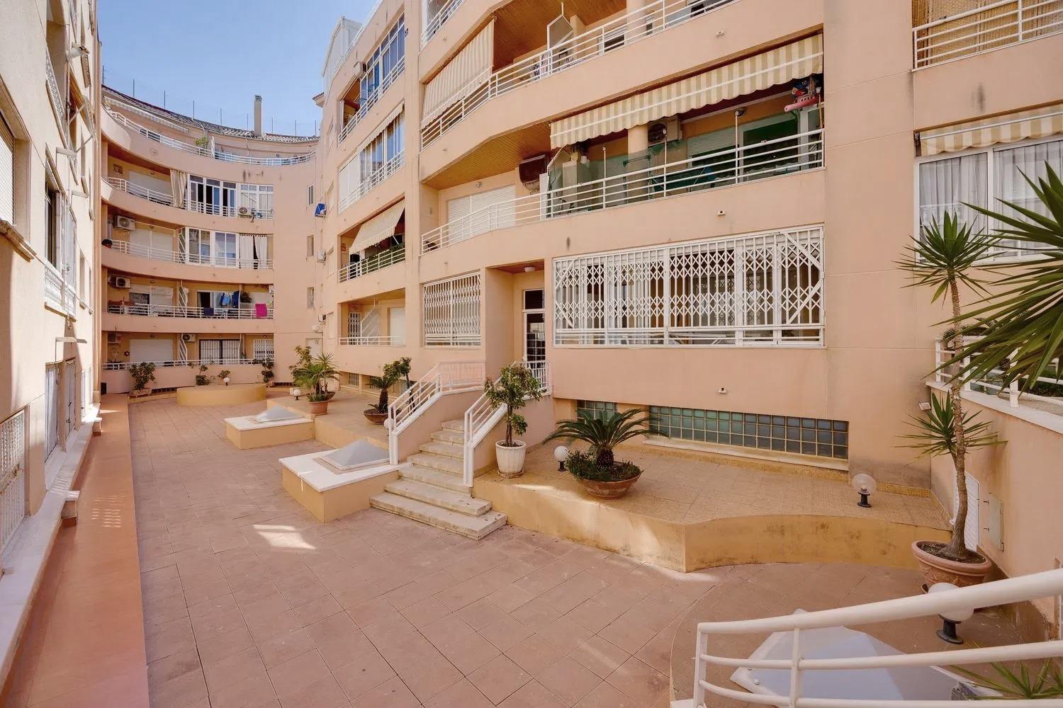 Apartment in Torrevieja - view 1