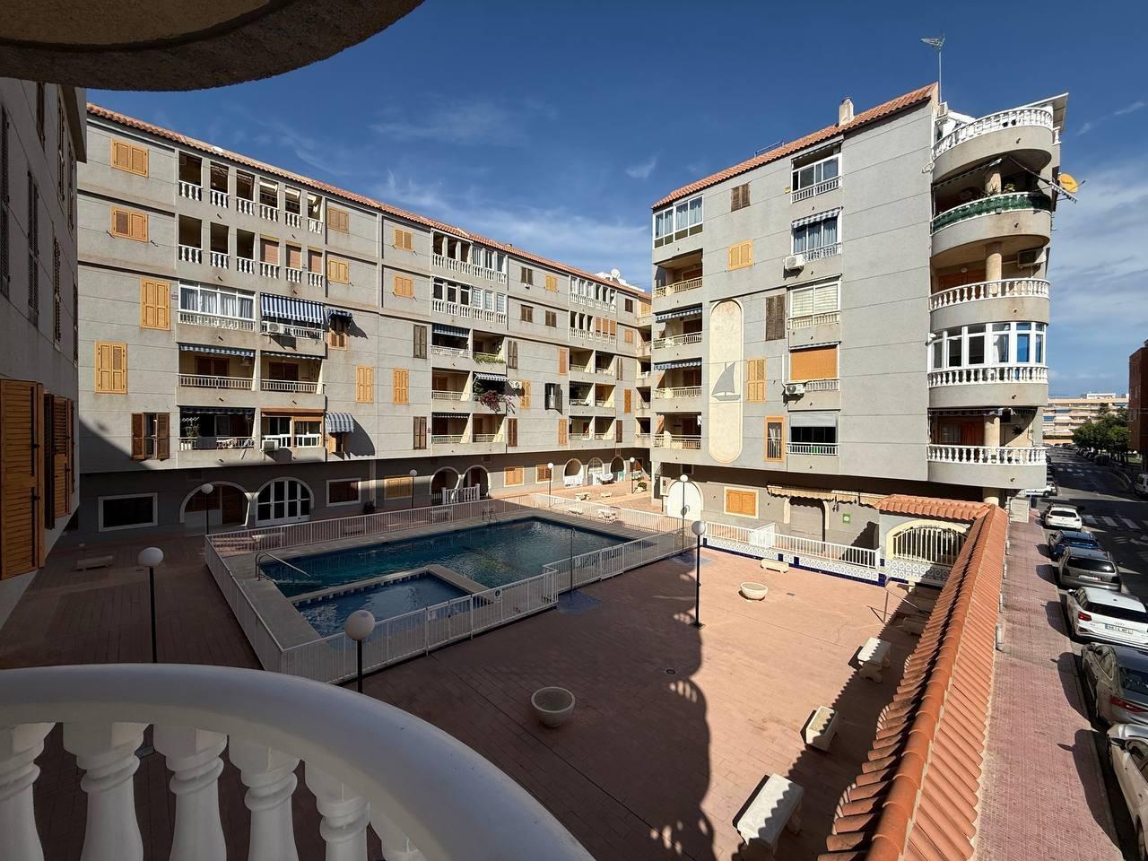 Apartment in Torrevieja - view 1
