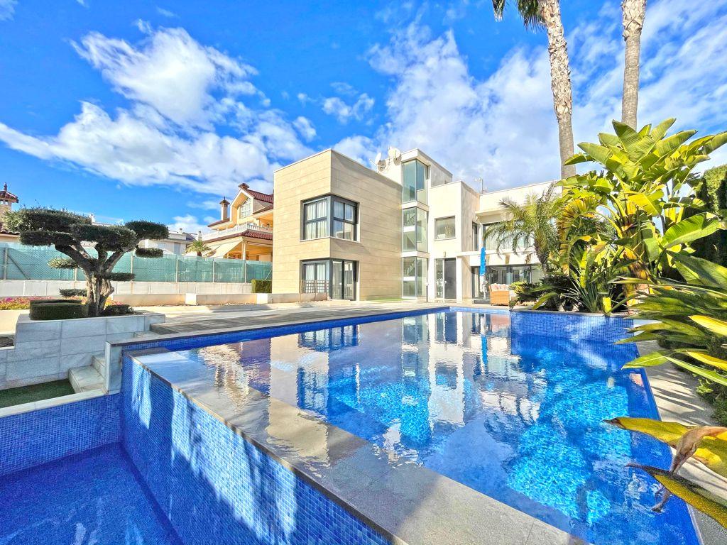 House in Torrevieja - view 1
