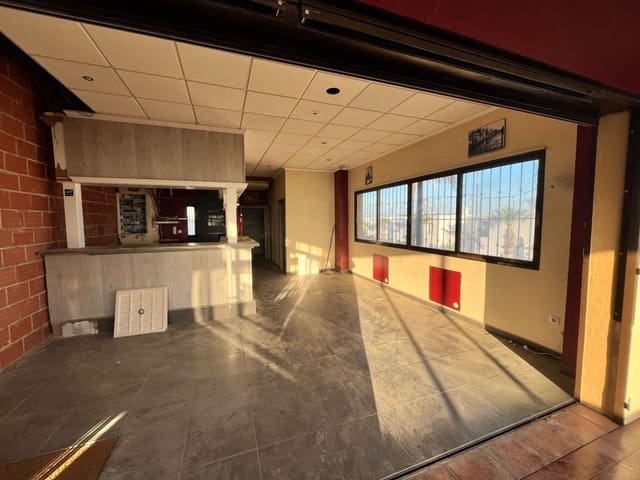 House in Villamartin - view 1