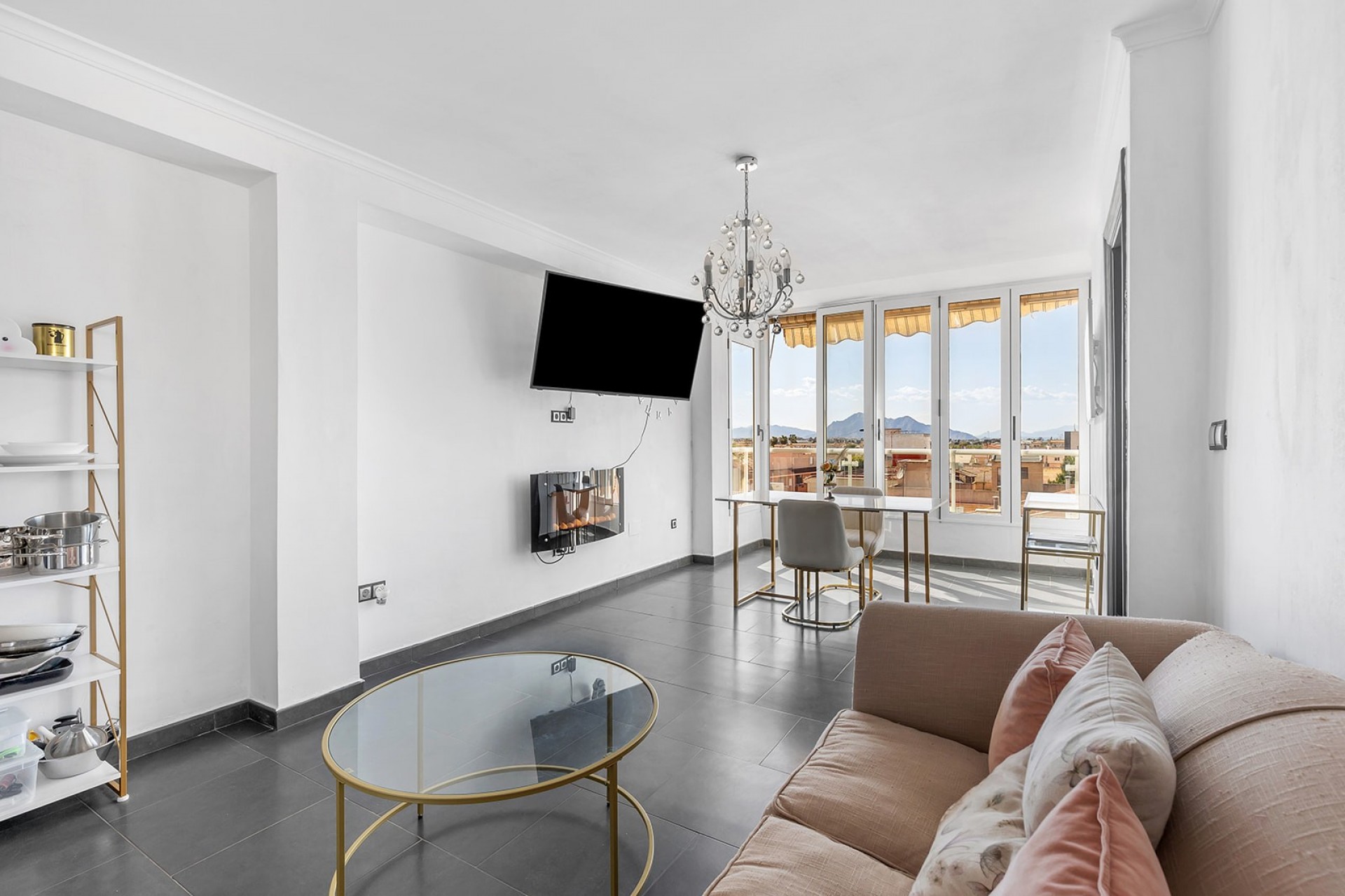 Apartment in Alicante - view 1
