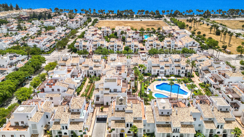 House in San Pedro de Alcantara - view 1