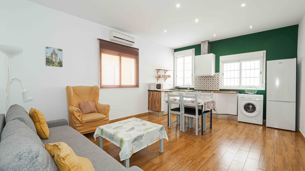 House in Seville - view 1