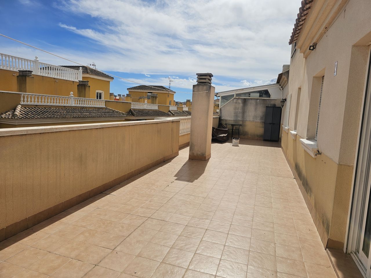 Apartment in Formentera de Segura - view 1