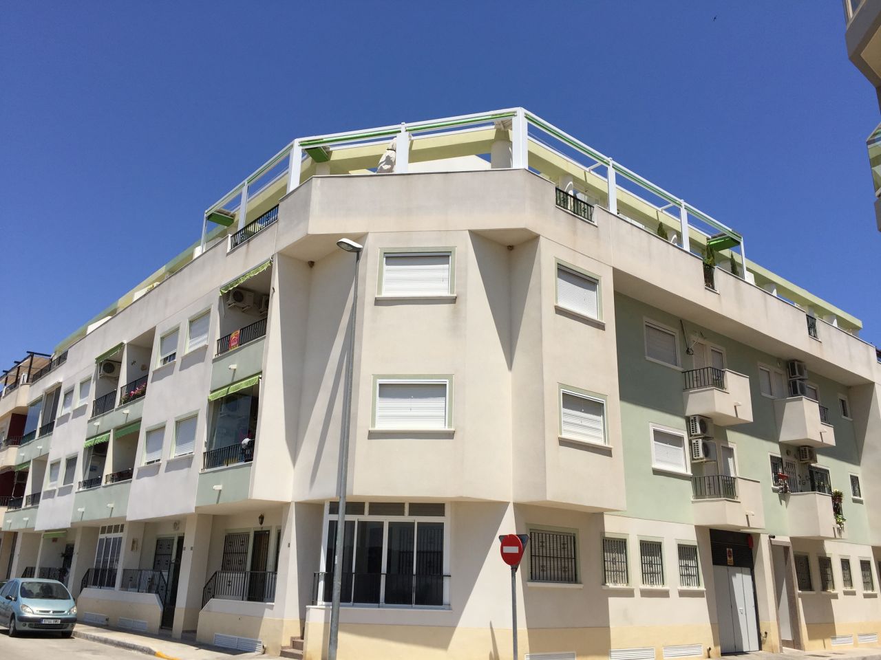 Apartment in Formentera de Segura - view 1