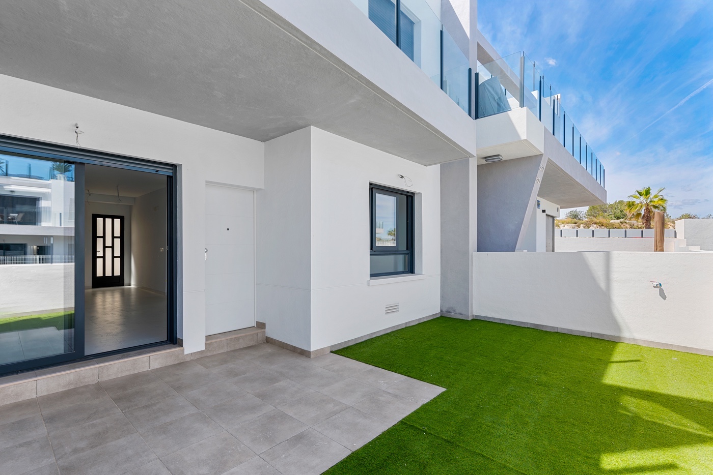 Apartment in San Miguel de Salinas - view 1