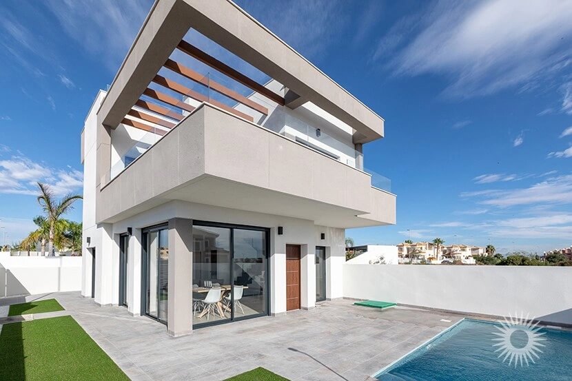 Villa in Los Montesinos - view 1