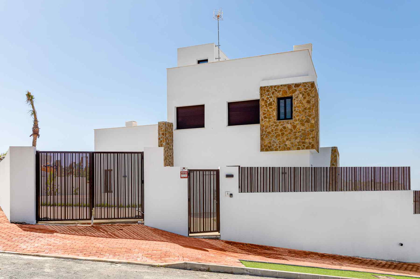 Villa in Sant Joan d'Alacant - view 1