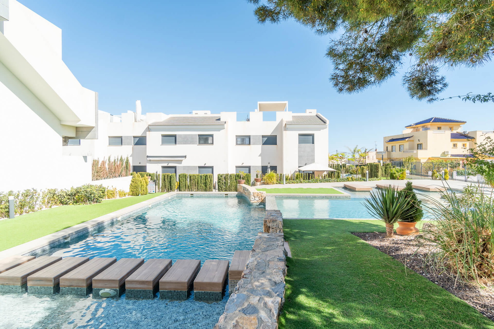 Apartment in Alicante - view 1