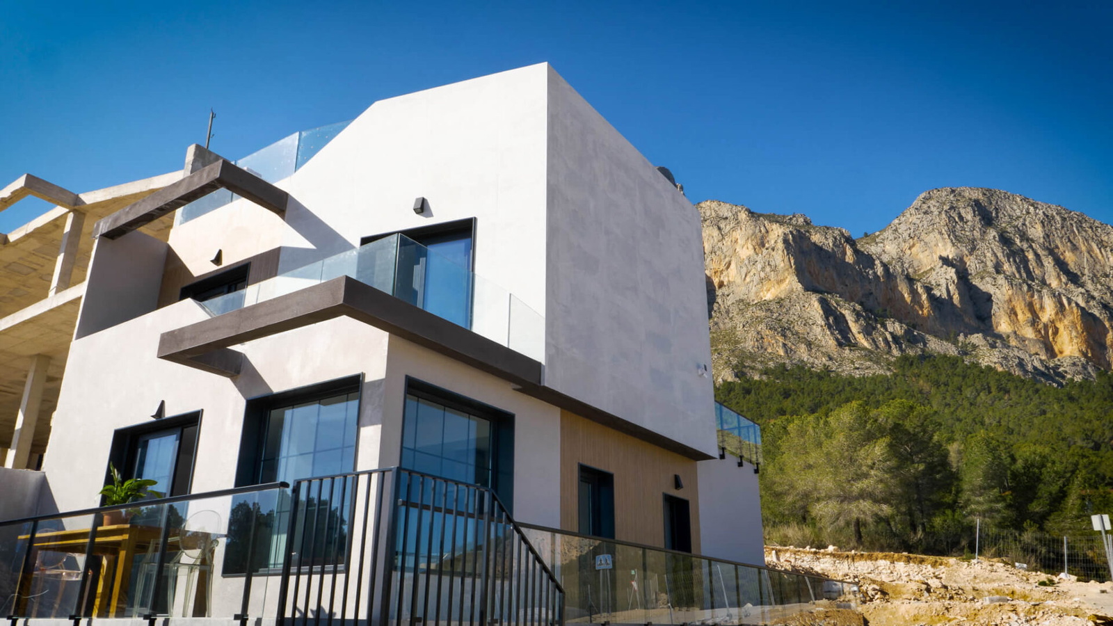 House in Alicante - view 1