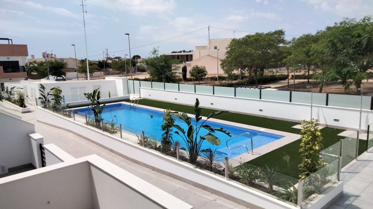 Apartment in Alicante - view 1