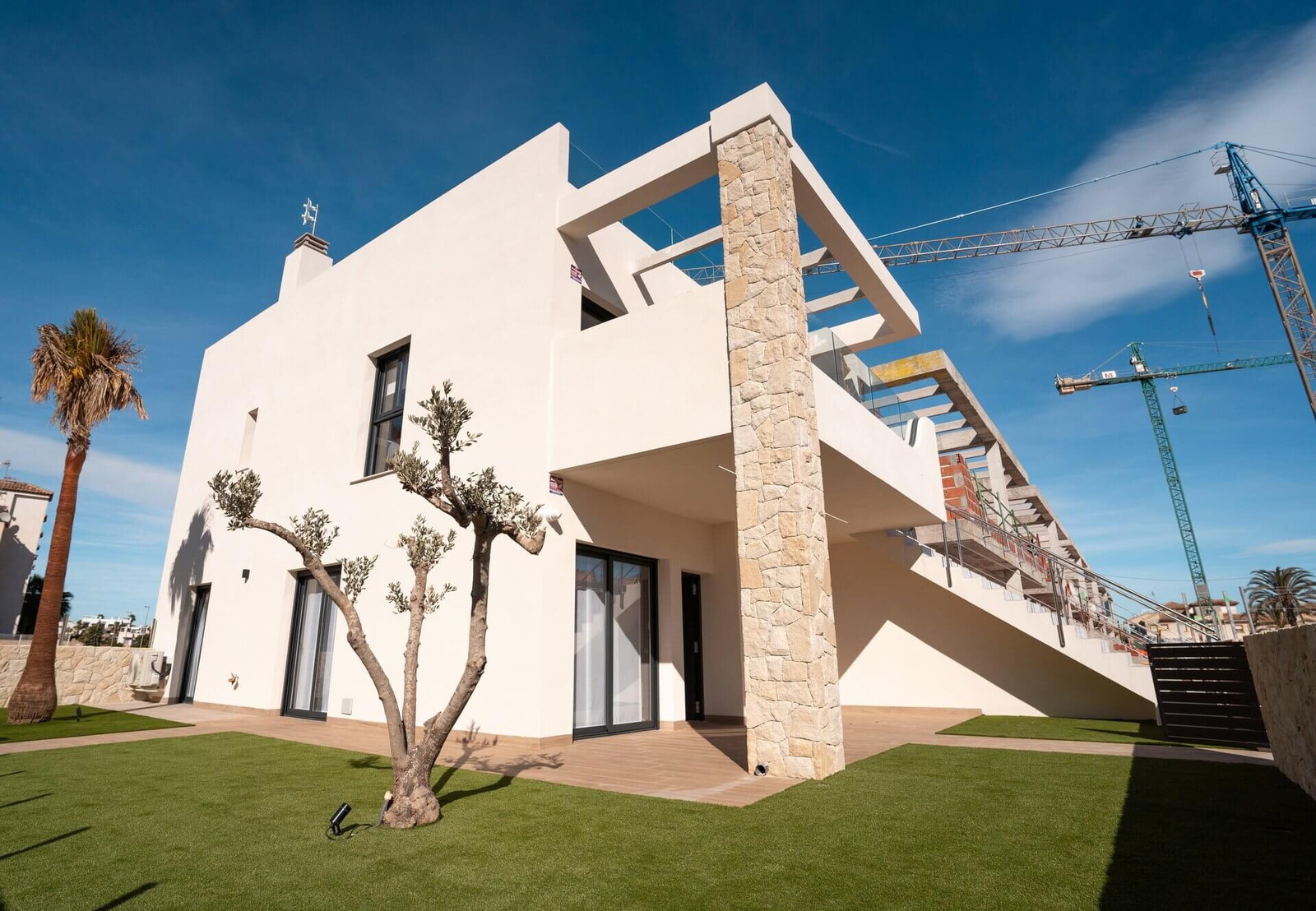 Apartment in Alicante - view 1