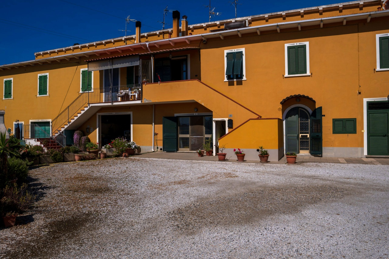 Apartment in Marina di Bibbona - view 1