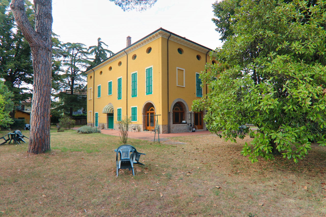 House in Tipano - view 1