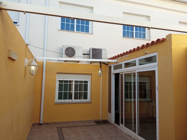 House in Salem - view 1