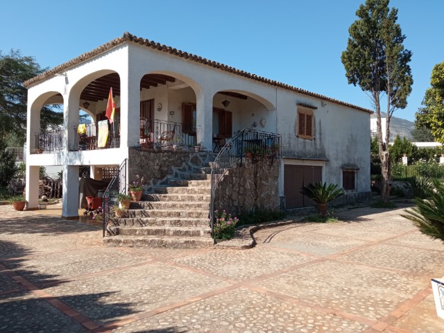 Villa in Marchuquera - view 1