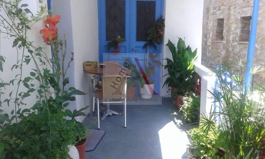 House in Kea - view 1
