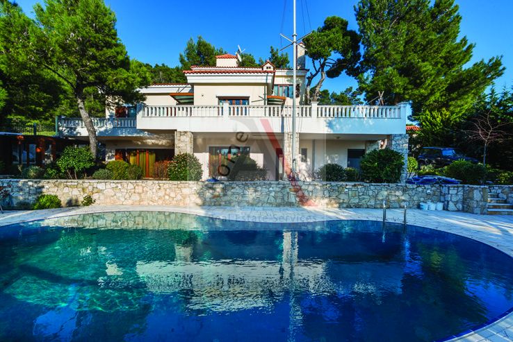 Villa in Afidnes - view 1