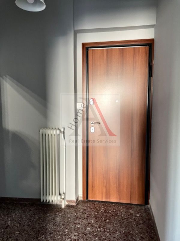 Apartment in Athens - view 1