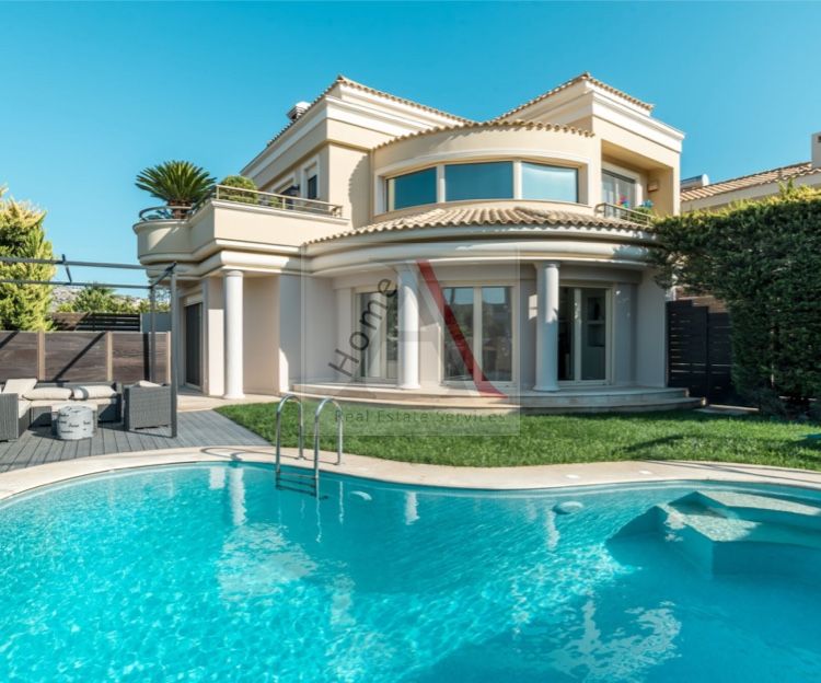 Villa in Vari - view 1