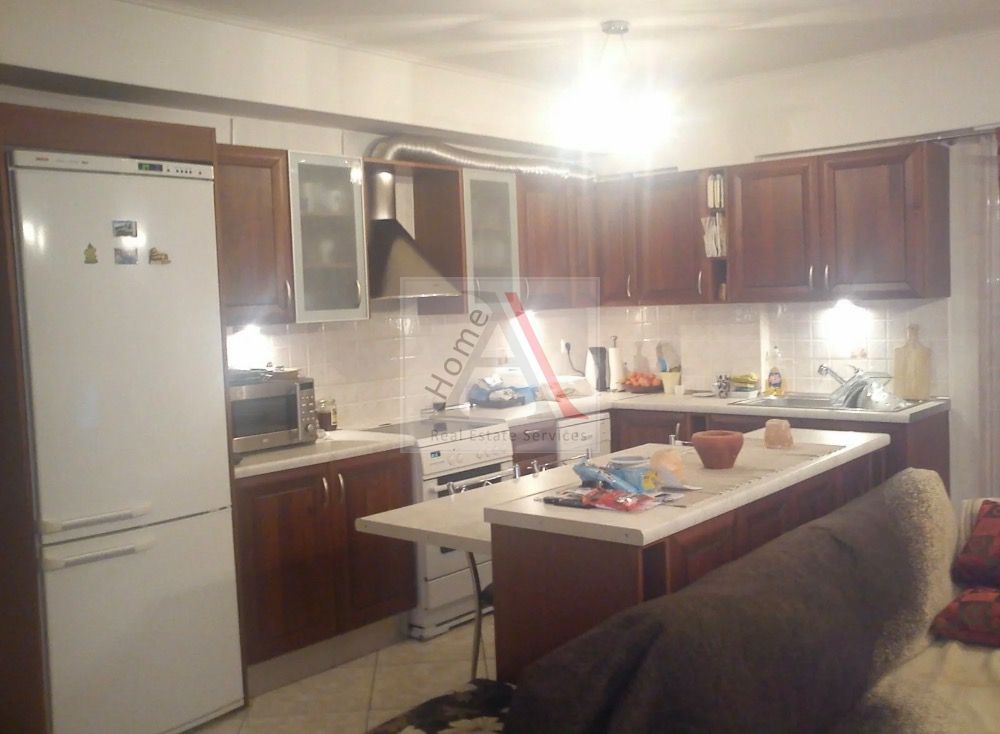 Apartment in Keratsini - view 1