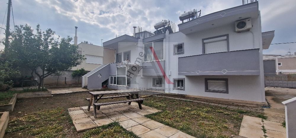 Villa in Loutraki-Perachora - view 1