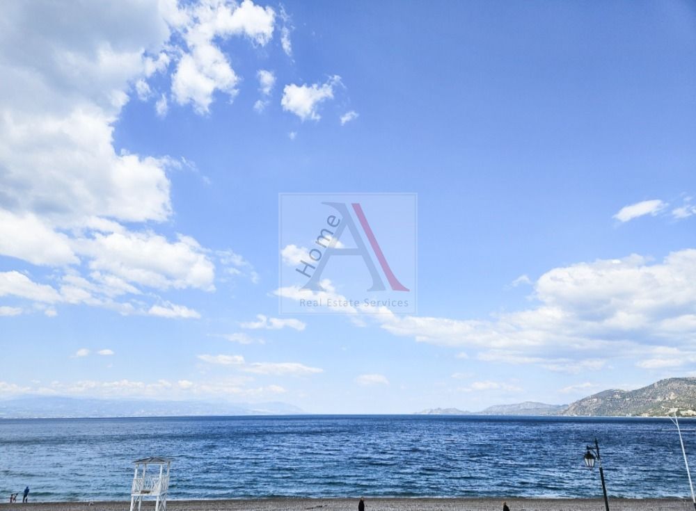 House in Loutraki-Perachora - view 1