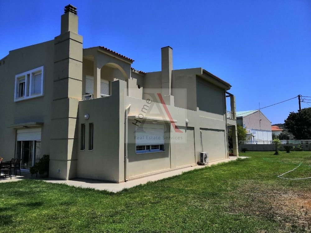 House in Rhodes - view 1