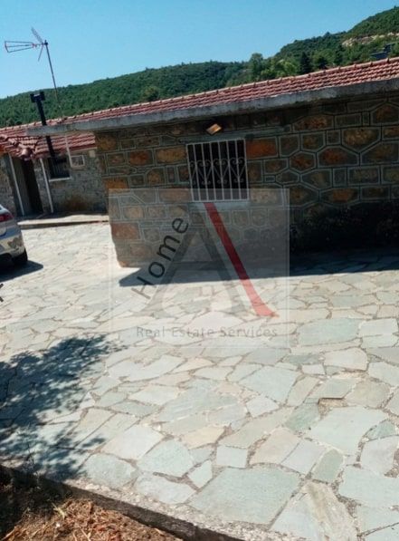 House in Sicyon - view 1