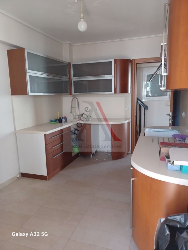 Apartment in Athens - view 1