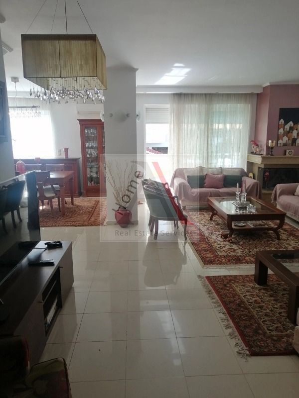 Apartment in Glyfada - view 1