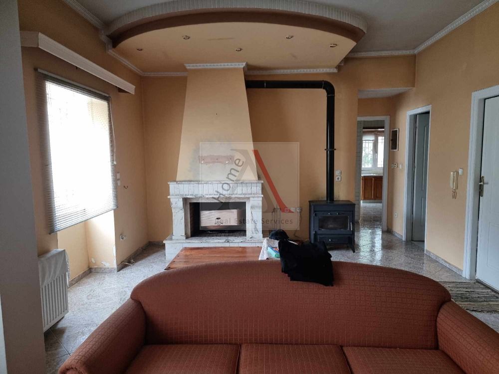 House in Athens - view 1