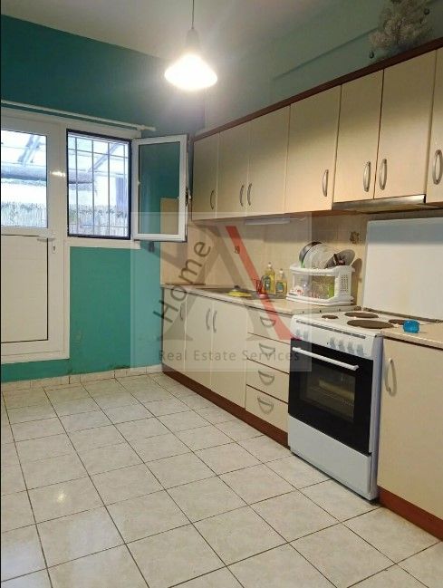 Apartment in Athens - view 1