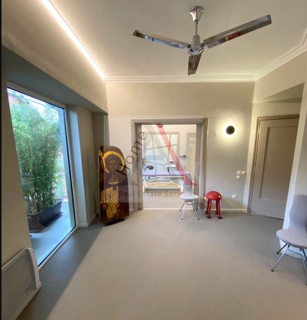 House in Zografou - view 1