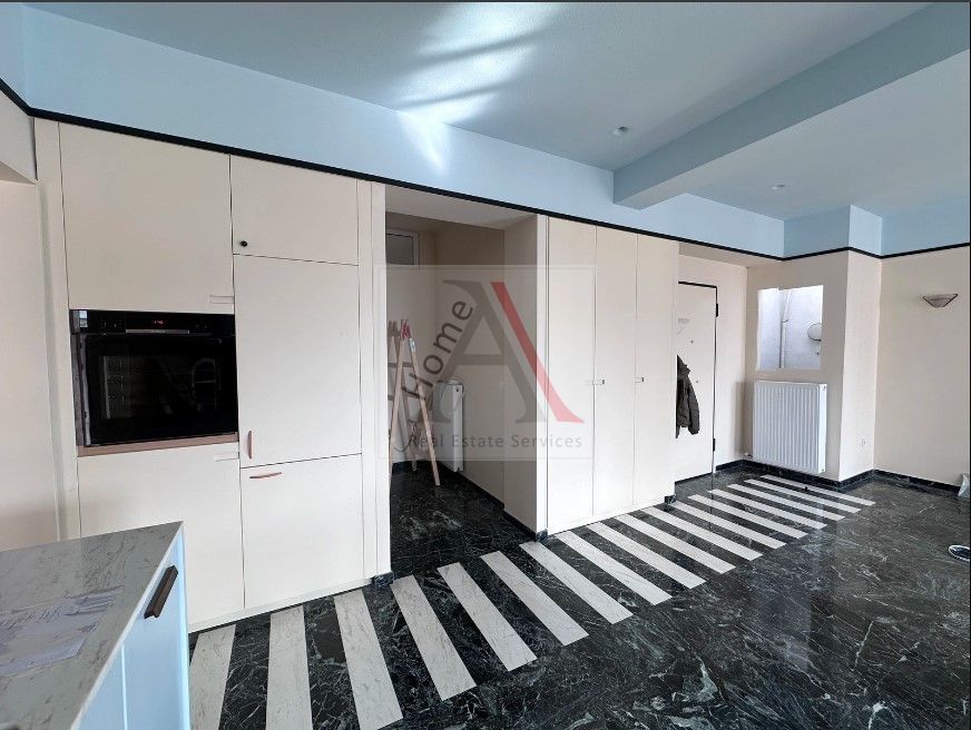 Apartment in Central Athens - view 1
