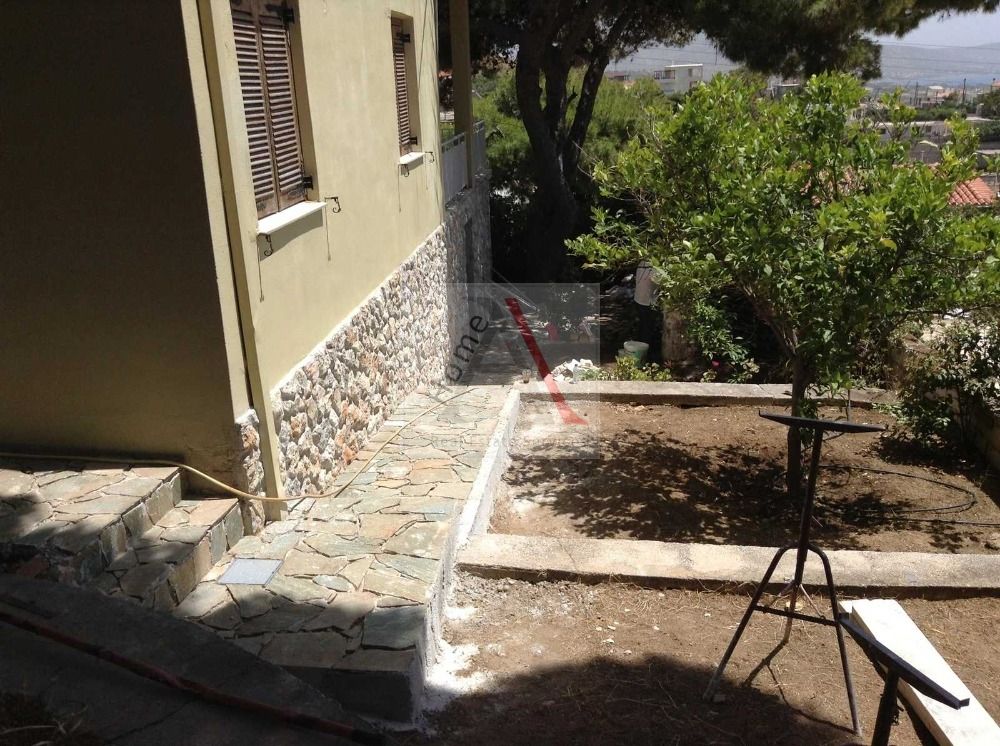 House in Glifadha - view 1