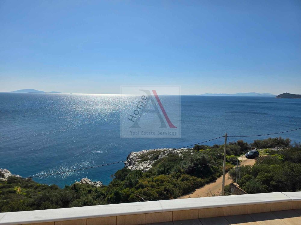 Villa in Athens - view 1