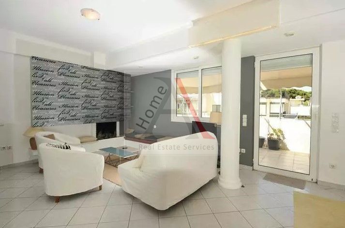Apartment in Central Athens - view 1