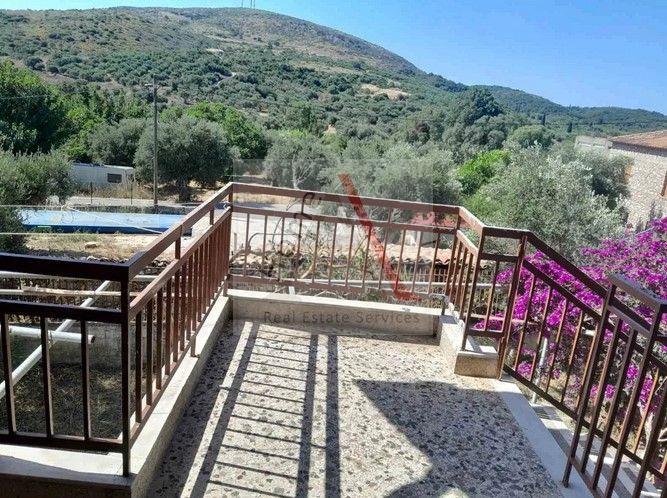 House in Koroni - view 1
