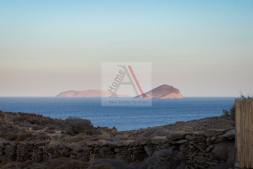 House in Kythnos - view 1