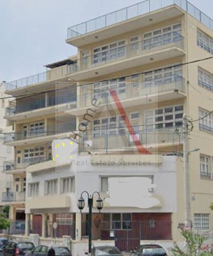 House in Piraeus Center - view 1