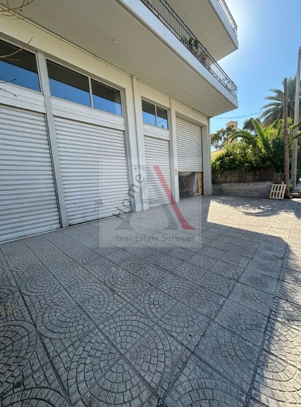 House in Peristeri - view 1