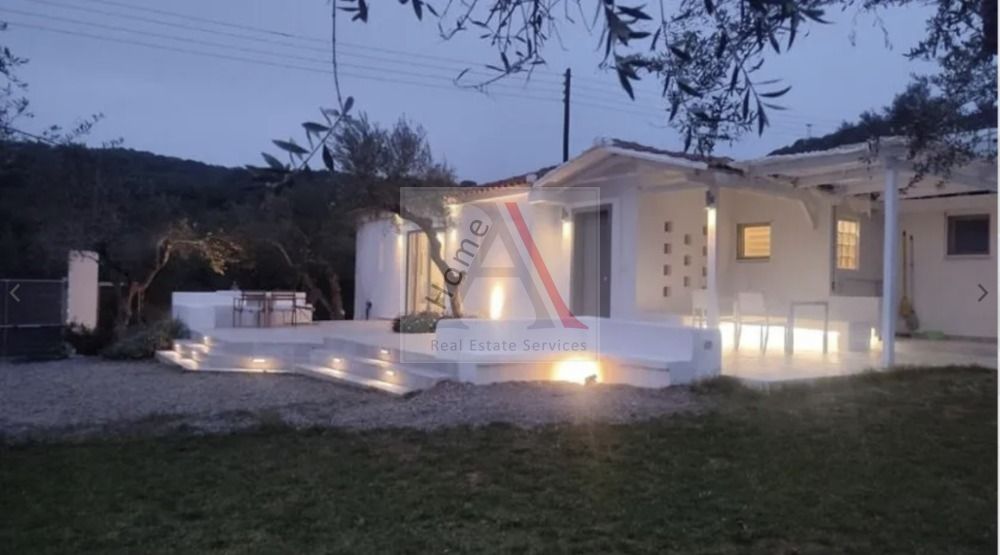 House in Pilos - view 1