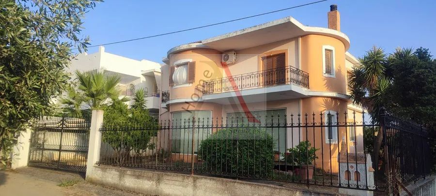 House in Chalkida - view 1