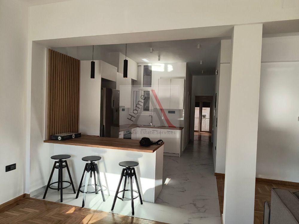 Apartment in Central Athens - view 1