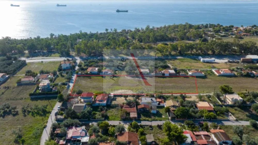Land in Agioi Theodoroi - view 1